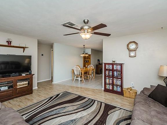 4th image of 6140 Staunton Dr