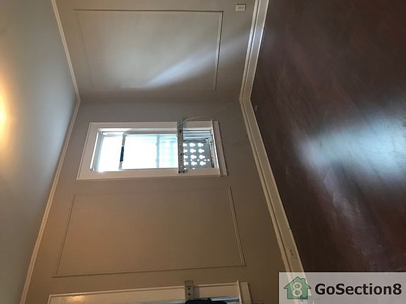 4th image of 22 Salem St #1