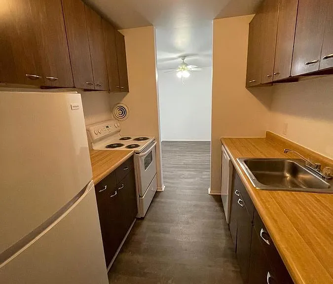 1305 S Congress St #212B — Photo 2