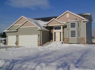 8540 Dunkirk Ct NE, Blaine, MN 55449