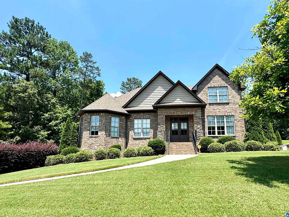1st image of 212 Grey Oaks Ct