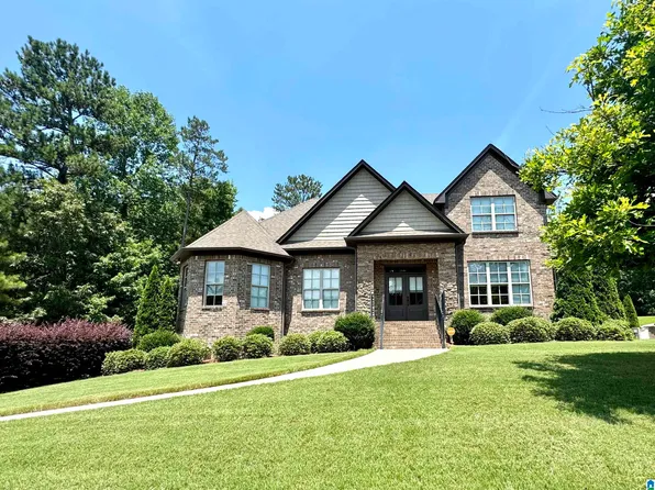 212 Grey Oaks Ct, Pelham, AL 35124