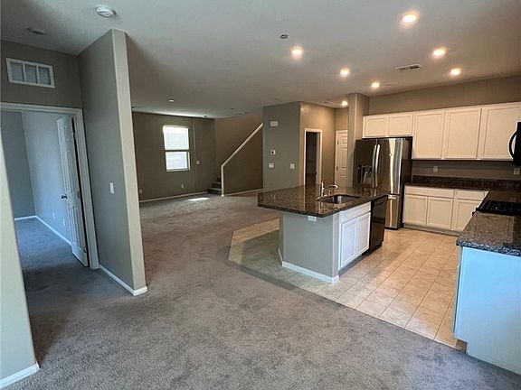 4th image of 6071 Castle Gardens Ave