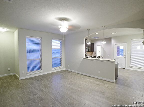 4th image of 7122 Faith Way #102