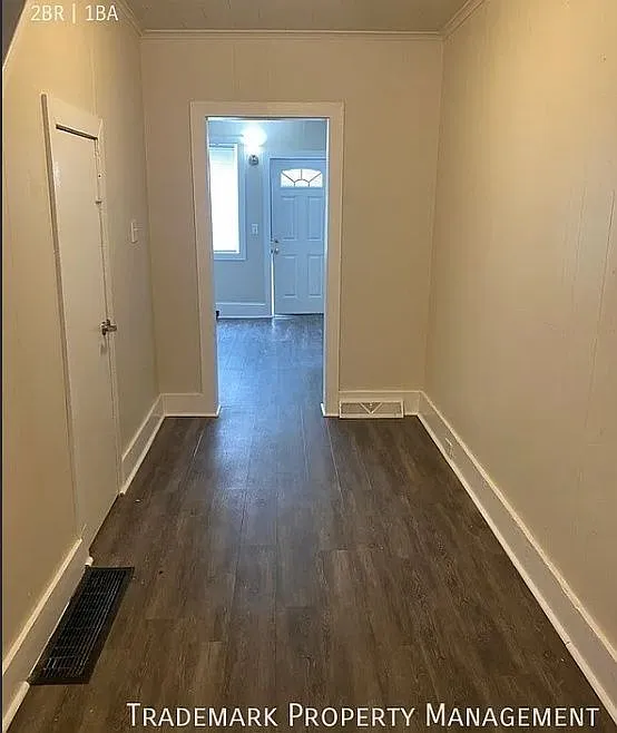 2 bed, 1.0 bath, 1150 sqft, $1,285 — Photo 3