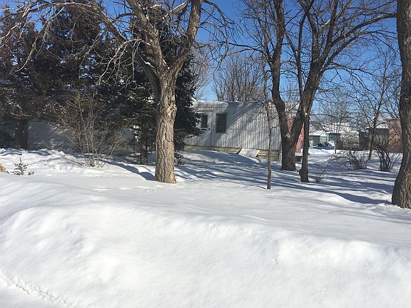 small trailer attaced