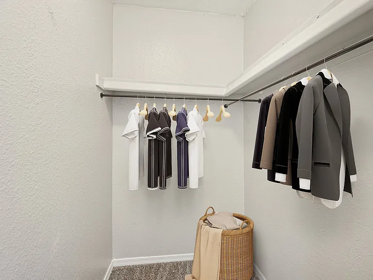 Jade Ridge Apartments — Photo 105