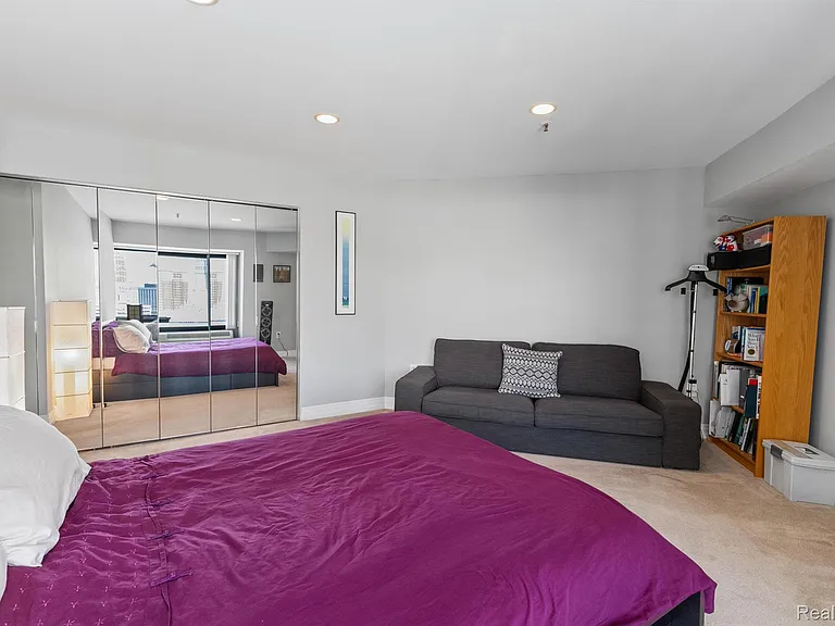 1001 W Jefferson Ave #15B — Photo 24