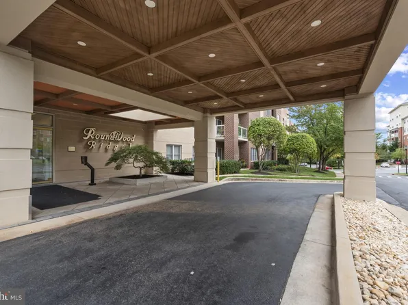 12240 Roundwood Rd Unit 704, Lutherville Timonium, MD 21093