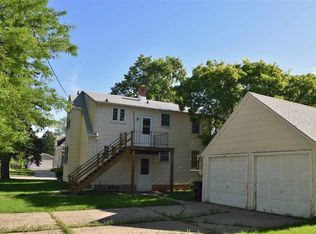 1035 1/2 W Packard St, Appleton, WI 54914