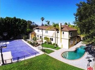 5443 Encino Ave, Encino, CA 91316