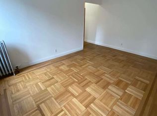 3601 31st Ave APT 2, Astoria, NY 11106