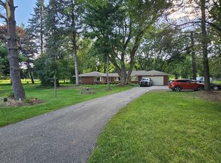 210 Braeburn Rd #C, Barrington Hills, IL 60010