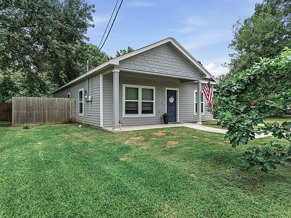 4th image of 1951 Hickory Dr