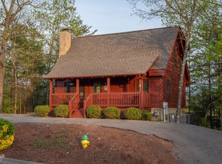 651 Kings Hills Blvd, Pigeon Forge, TN 37863