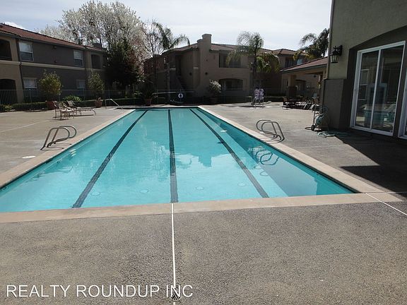 5th image of 5201 Laguna Oaks Dr Unit 135