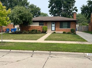 32512 Ridgefield Ave, Warren, MI 48088