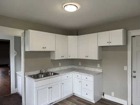 429-433 Grant Ave, Syracuse, NY 13207