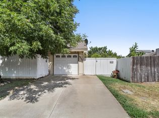 9335 Aizenberg Cir, Elk Grove, CA 95624