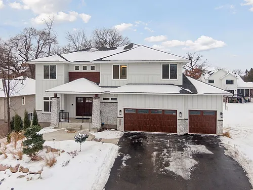 18305 Dove Ct Photo 1