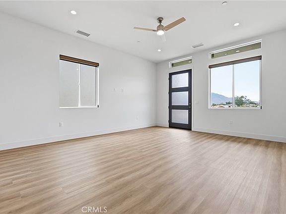 5th image of 16334 Avenida Gracia