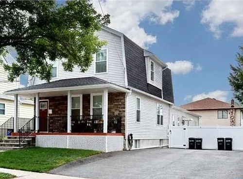 427 Monroe St Photo 1