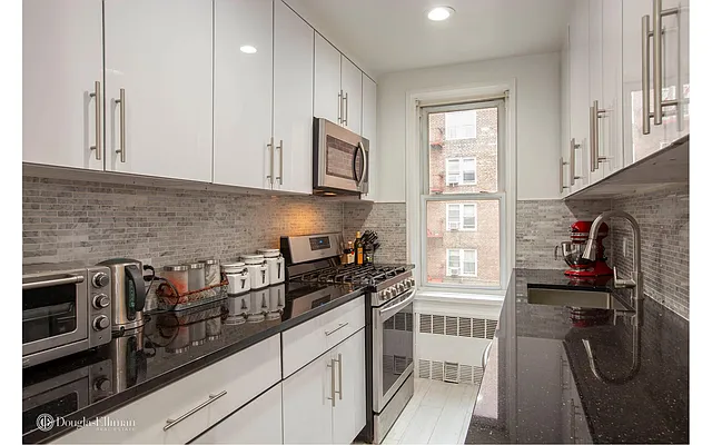 Sold by Douglas Elliman | media 31