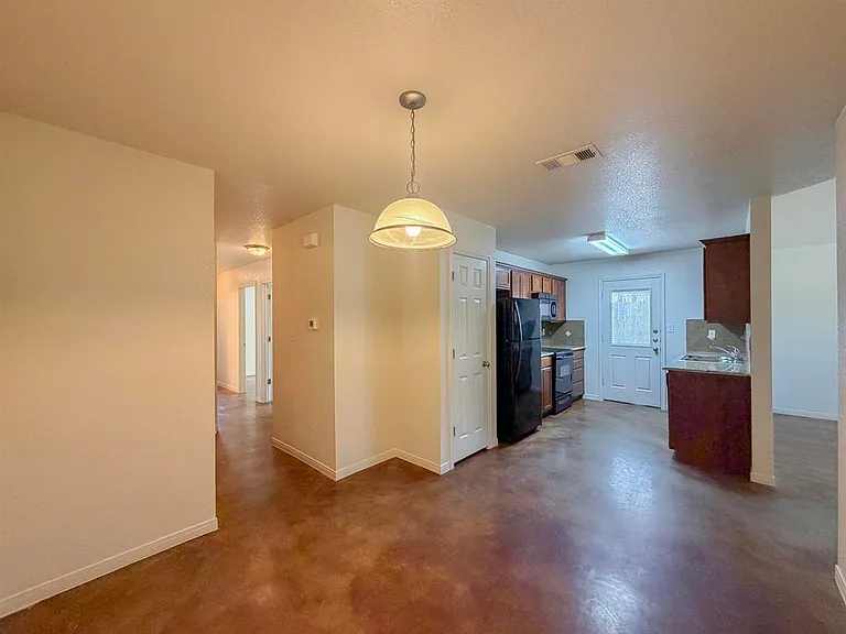 112A Andy Ln — Photo 6