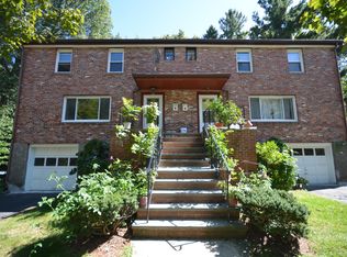 26 Louise Rd, Chestnut Hill, MA 02467