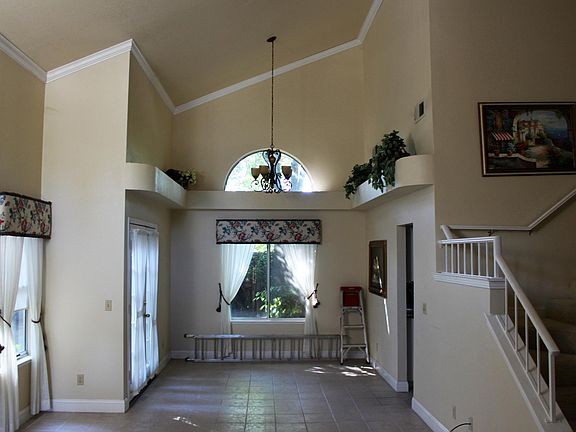 5th image of 9603 N Shenandoah Ln