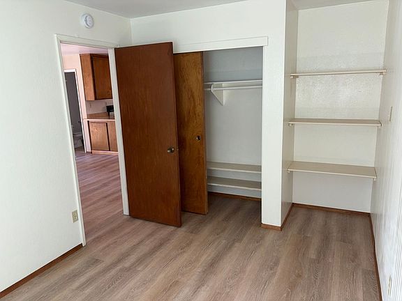 5th image of 769 Modesto Ave Unit 4
