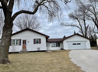 20173 230th St, Fort Dodge, IA 50501