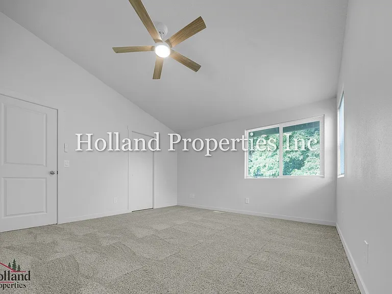 9059 SW Sagert St — Photo 10