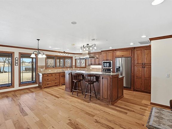 3rd image of 3114 Sooner Lake Cir