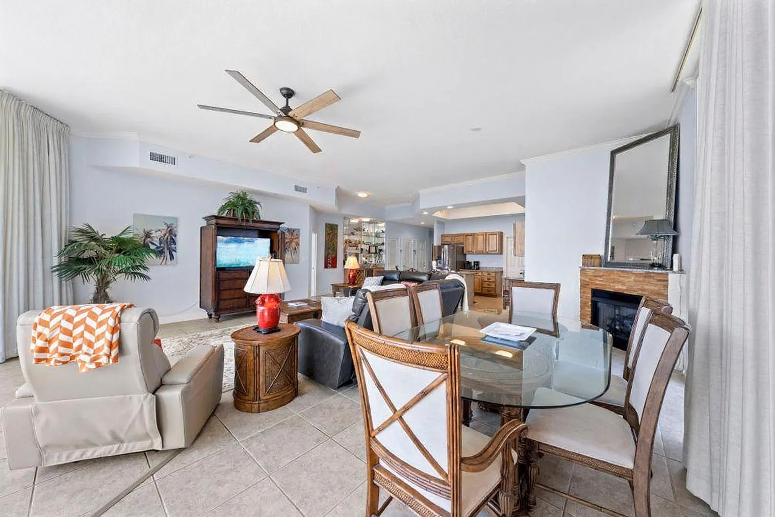 4 bed, 4.0 bath, 1894 sqft, $6,235 — Photo 1