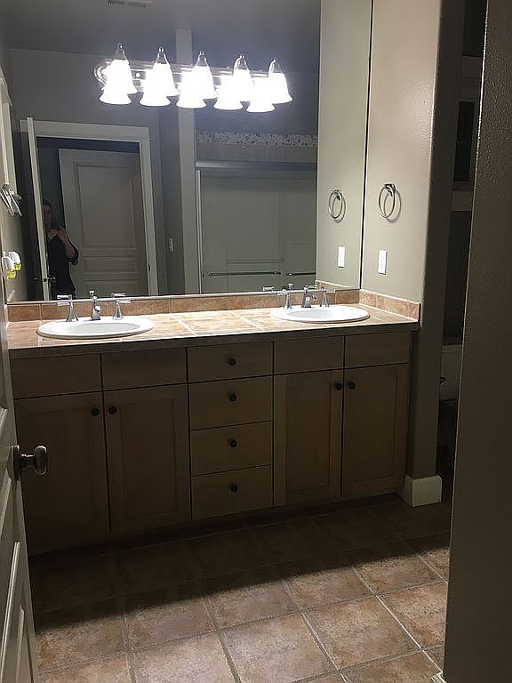 Happy Valley, OR 97086