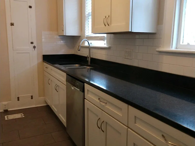 46 E 55th St — Photo 14