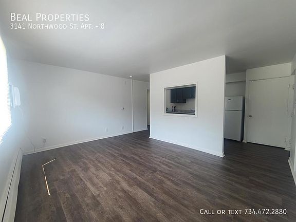 5th image of 3141 Northwood Ave APT 8