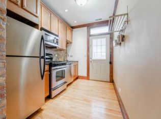 2920 W Cullom Ave #2, Chicago, IL 60618