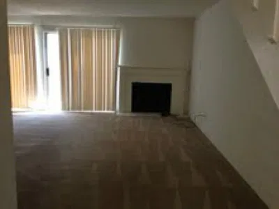 Stonegate 2/2.5 Townhome — Photo 3