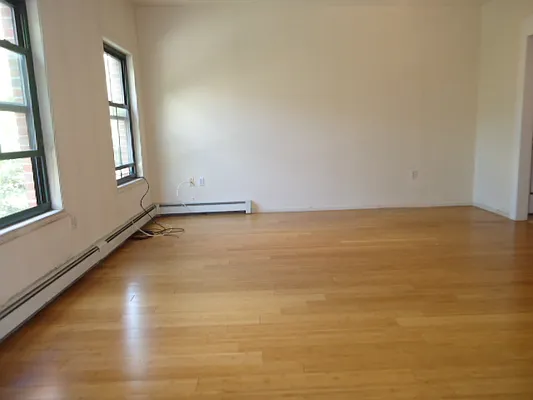 Rented by Hakeem Shahid, LREB | media 7