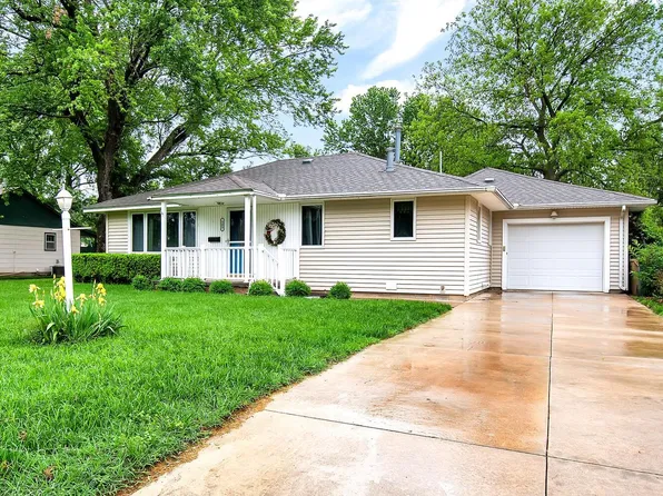 505 E 2nd St, Haven, KS 67543