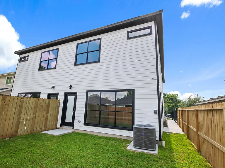 5415 Bacher St #A — Photo 3