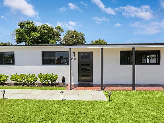 2nd image of 9291 Bloomfield Drive