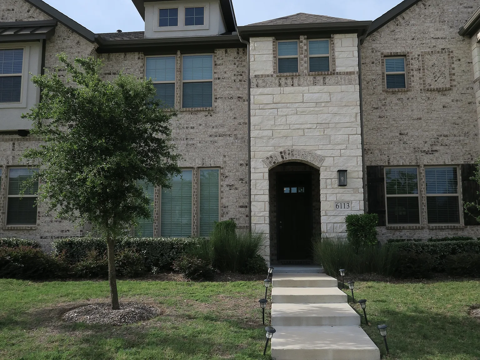 3 bed, 2.5 bath, 1574 sqft, $2,650 — Photo 1