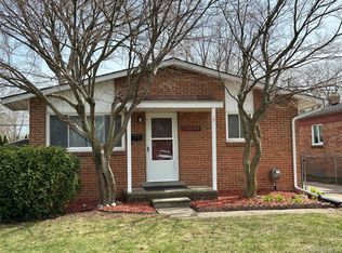 19650 Saint Francis St, Livonia, MI 48152