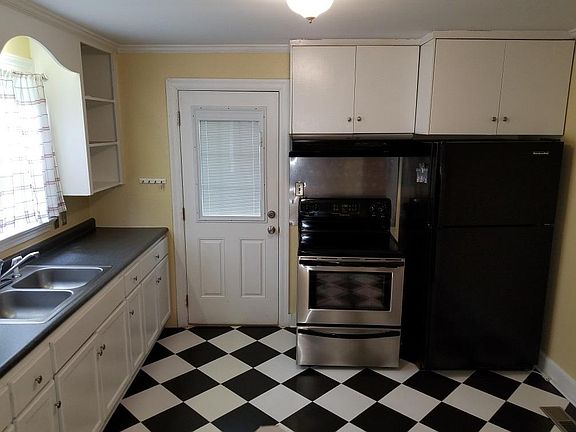 4th image of 102 W Woodridge Dr