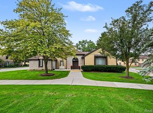 41615 Bedford Dr, Canton, MI 48187