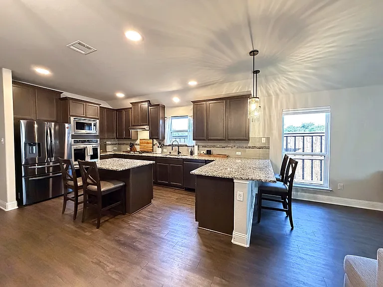 512 Rocky Pine Rd — Photo 4