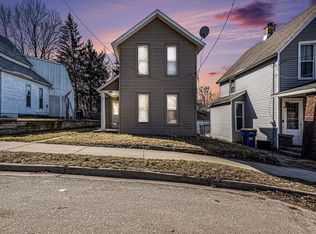 36 Grove St NE, Grand Rapids, MI 49505